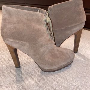 Rosegold Genie Taupe Suede Platform Boot